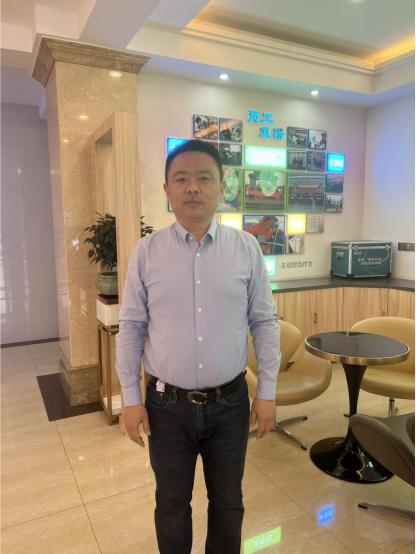 銷售之星袁燦：勇往直前，譜寫亮麗業(yè)績篇章